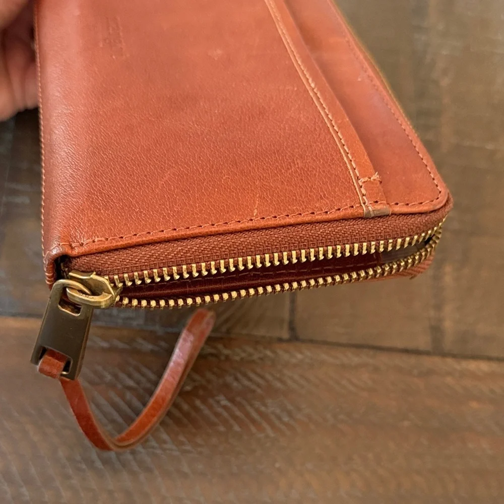 Margot New York Tan Leather Wristlet Wallet